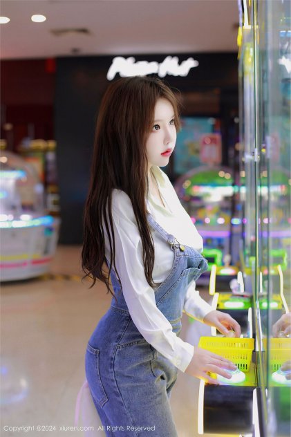 男人扒开女人的腿猛进这猛出(男人扒下裤子)